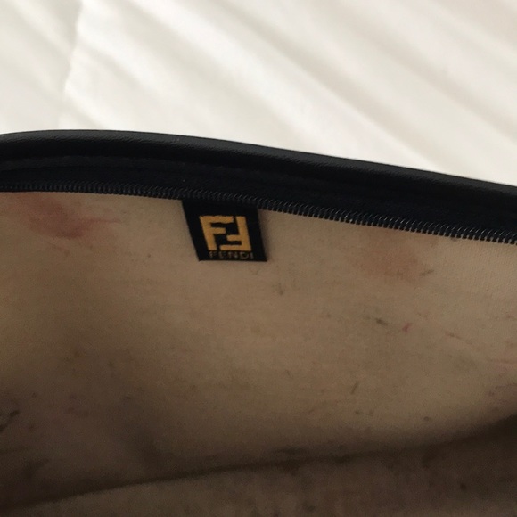 Authentic Fendi makeup bag - Picture 8 of 13